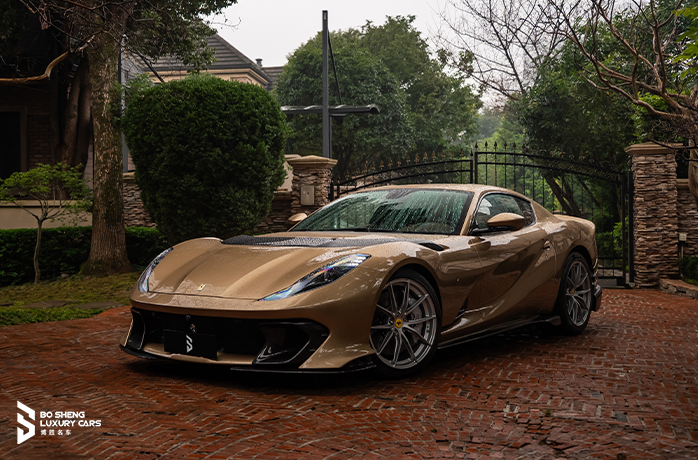 法拉利 812 Competizione